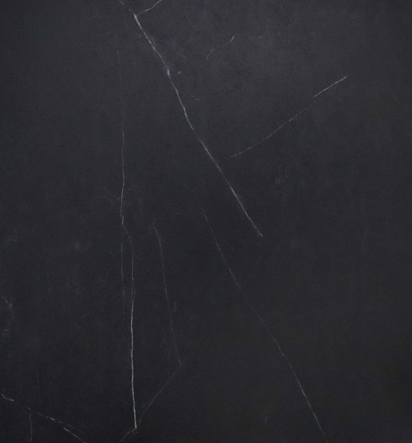 The Marble Nero gives character and atmosphere to your interior. A floor that invites you to vary with light and colour.